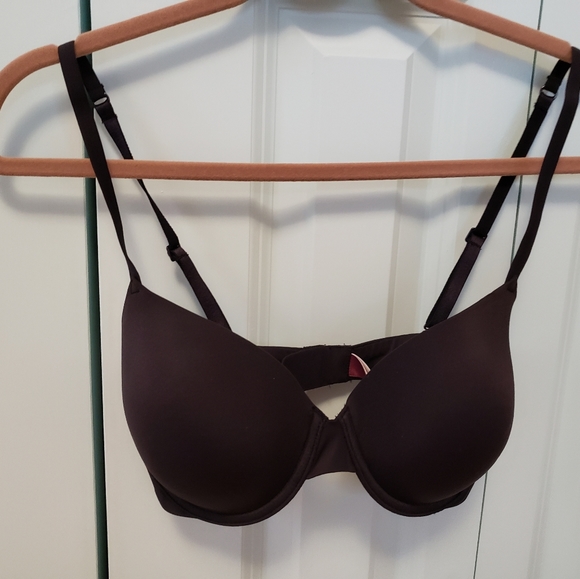 True &Co Body Convertible Underwire T-Shir - Picture 12 of 16